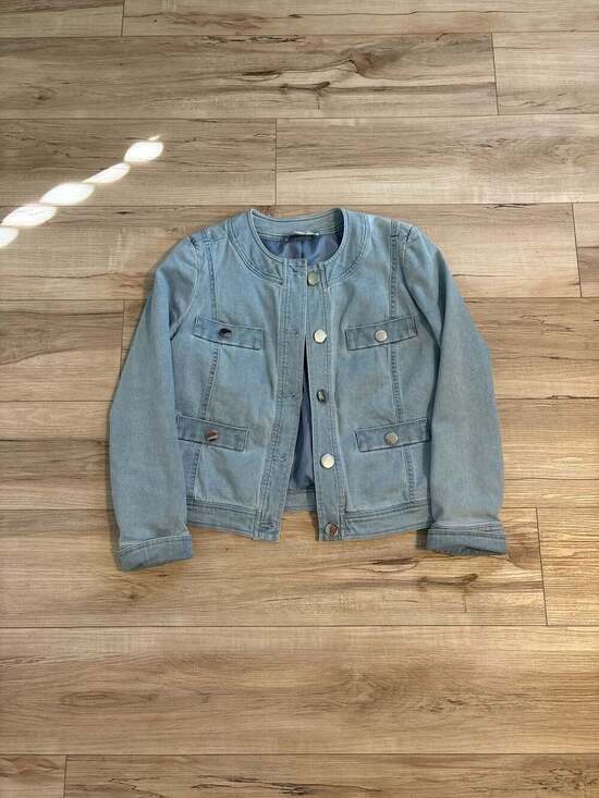 Anne Klein Jeans Jackets & Blazers - Anne Klein Jeans Collarless Light Wash Denim Jacket, Size M